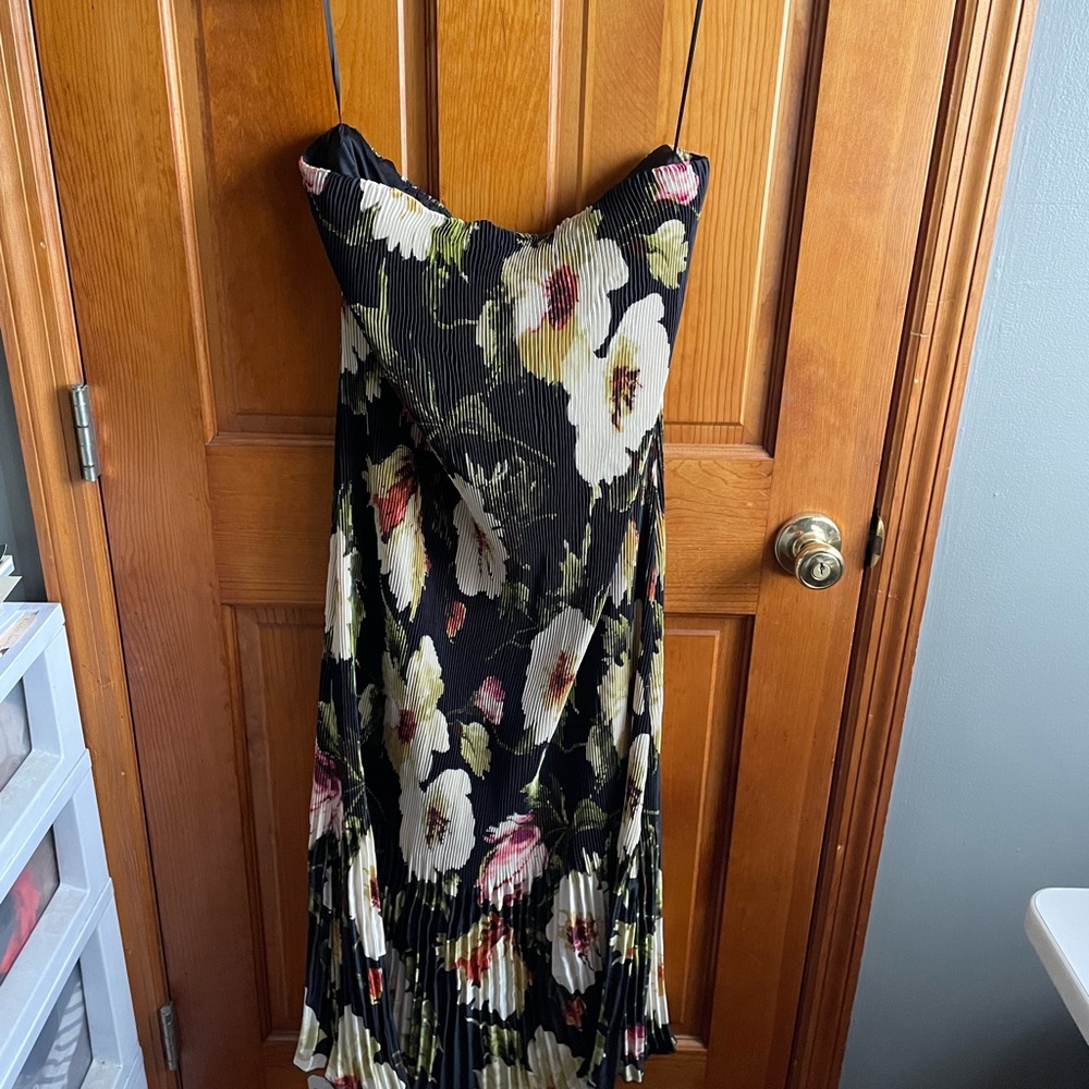 Abercrombie & Fitch Black and Gold Dress